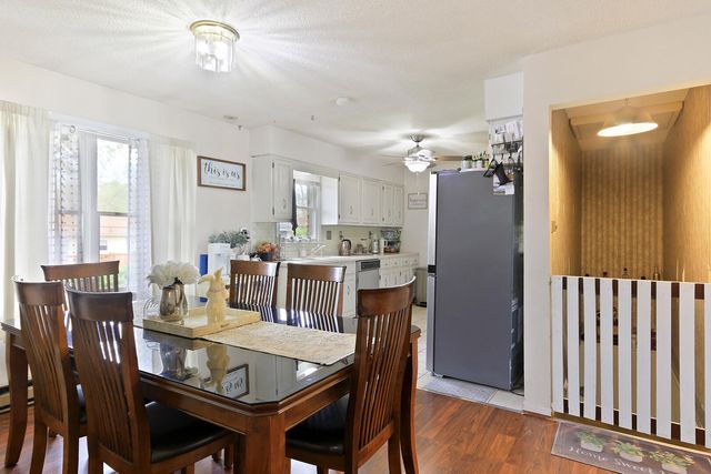 1733 BEACON ST, Mexico, MO 65265