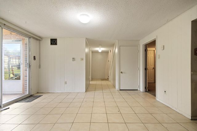 1733 BEACON ST, Mexico, MO 65265