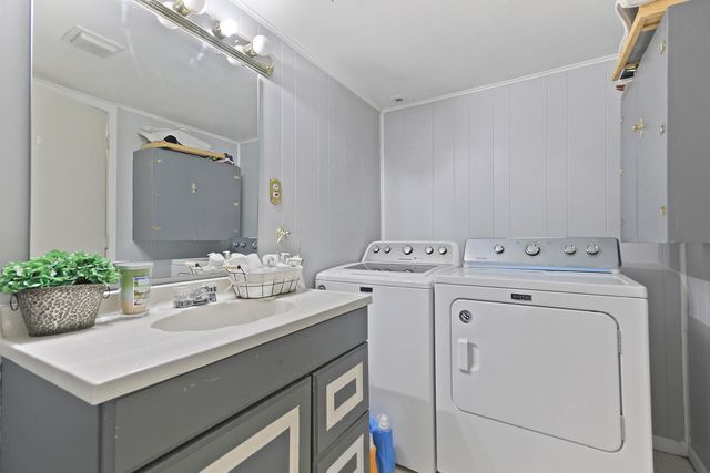 1733 BEACON ST, Mexico, MO 65265