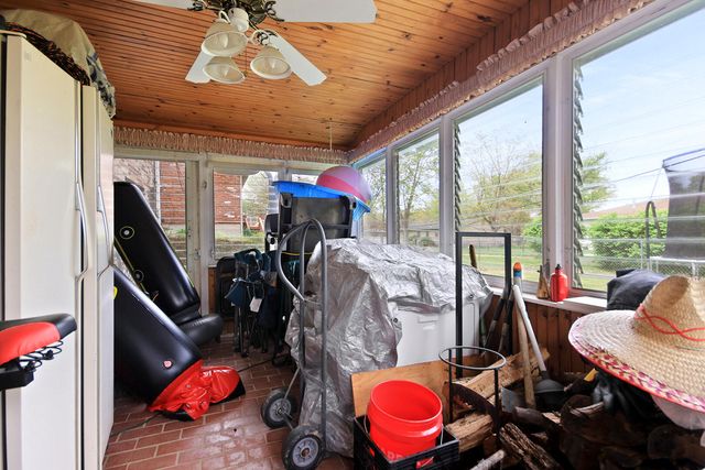 1733 BEACON ST, Mexico, MO 65265