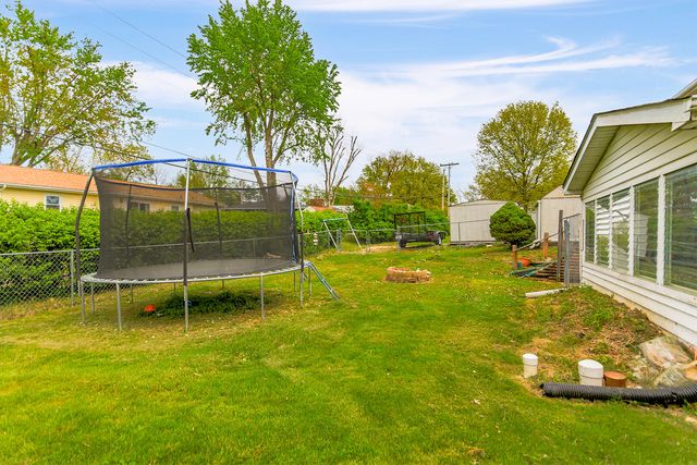 1733 BEACON ST, Mexico, MO 65265