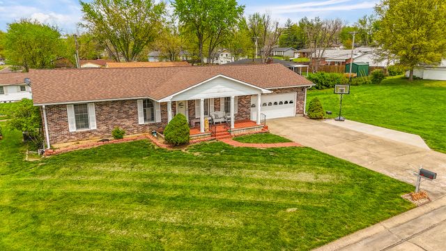 1733 BEACON ST, Mexico, MO 65265