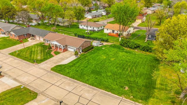 1733 BEACON ST, Mexico, MO 65265