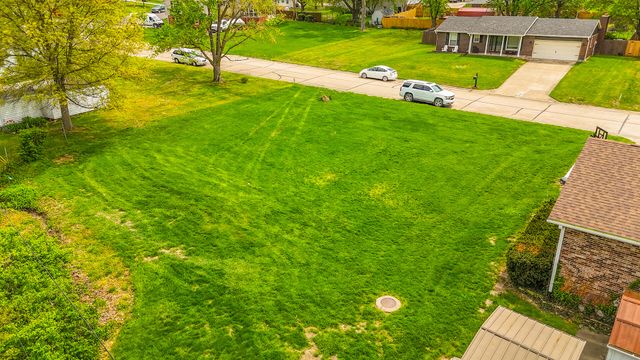 1733 BEACON ST, Mexico, MO 65265