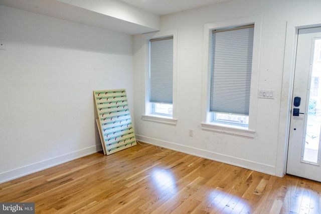 7 CENTER ST, Collingswood, NJ 08108