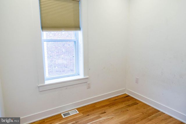 7 CENTER ST, Collingswood, NJ 08108