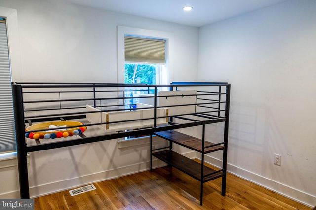 7 CENTER ST, Collingswood, NJ 08108