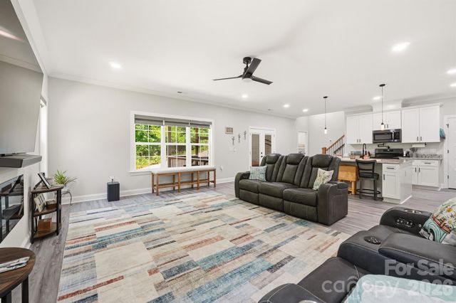 413 Lakewood Drive, Lexington, NC 27292