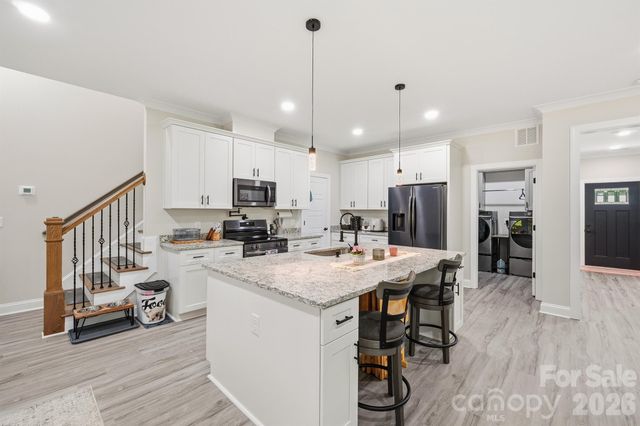 413 Lakewood Drive, Lexington, NC 27292