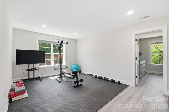 413 Lakewood Drive, Lexington, NC 27292