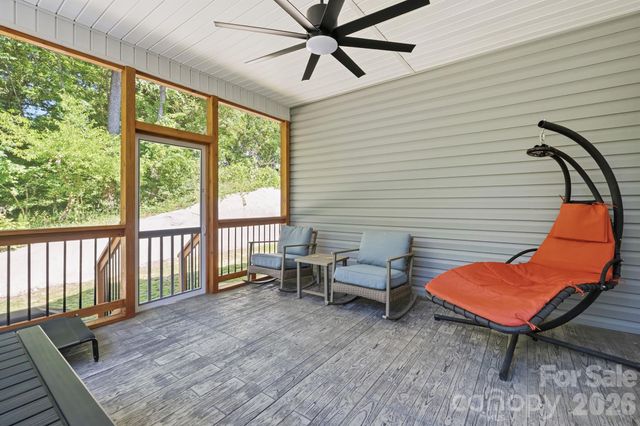 413 Lakewood Drive, Lexington, NC 27292