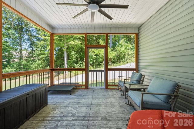 413 Lakewood Drive, Lexington, NC 27292