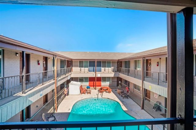 150 S Main Street 206, Euless, TX 76040