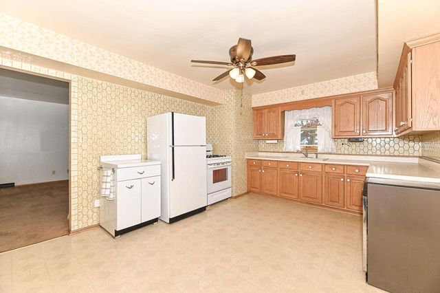 3433 85th STREET, Milwaukee, WI 53227