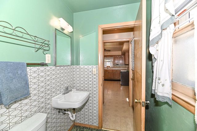 3433 85th STREET, Milwaukee, WI 53227