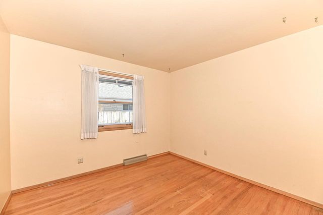 3433 85th STREET, Milwaukee, WI 53227