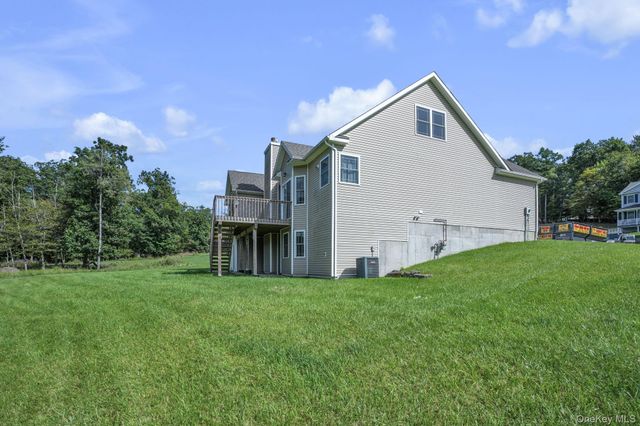 53 Highland View Place, Middletown, NY 10940