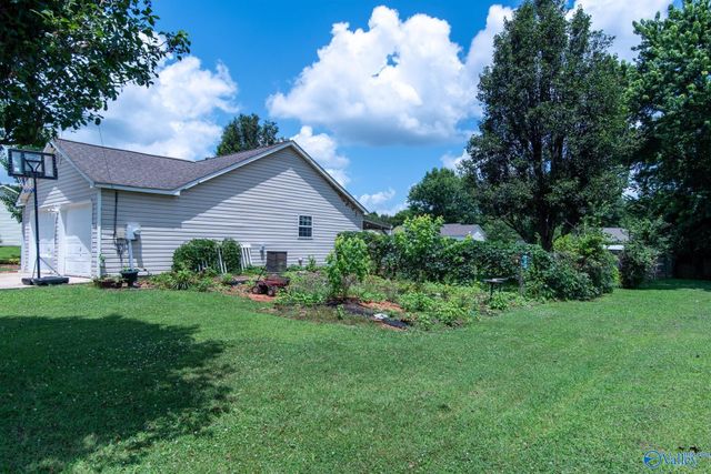 103 Thornhedge Trail, Toney, AL 35773