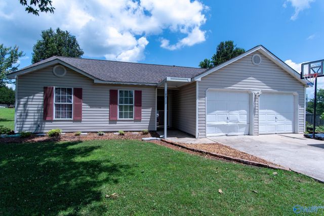 103 Thornhedge Trail, Toney, AL 35773