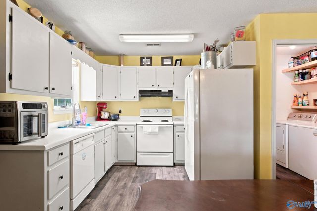 103 Thornhedge Trail, Toney, AL 35773