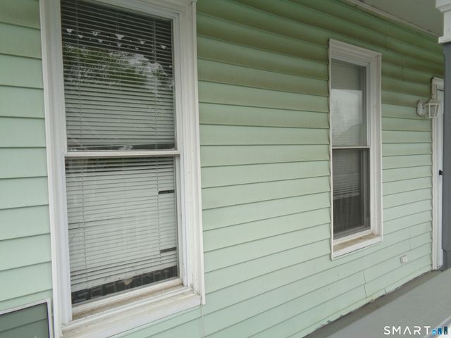 92 Smith Street, Derby, CT 06418