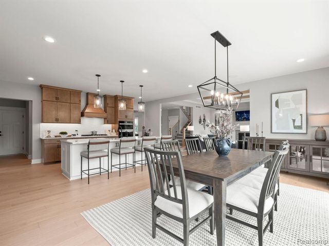 3721 Kinsley Boulevard, Ann Arbor, MI 48105