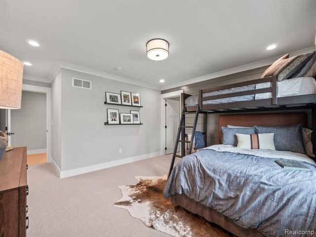 3721 Kinsley Boulevard, Ann Arbor, MI 48105
