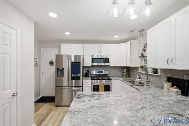 2506 Exhall Ct, Chester, VA 23831