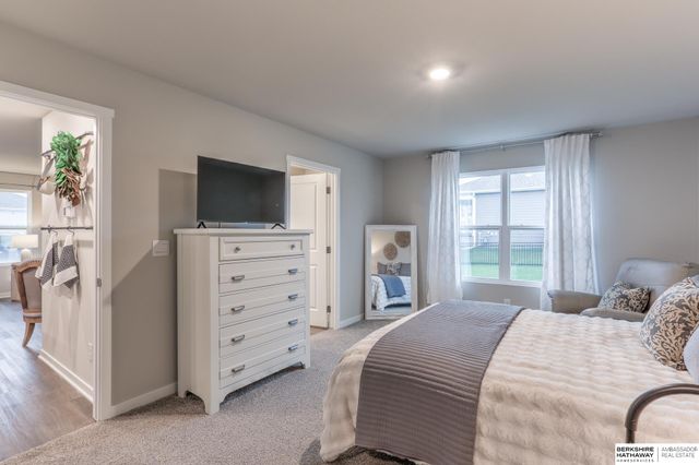 19128 Murray Trail, Gretna, NE 68028