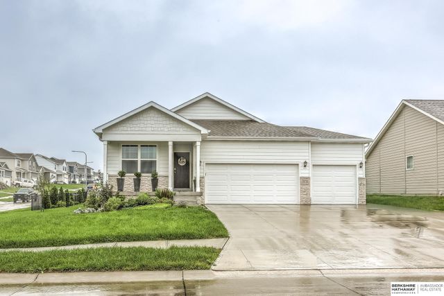 19128 Murray Trail, Gretna, NE 68028