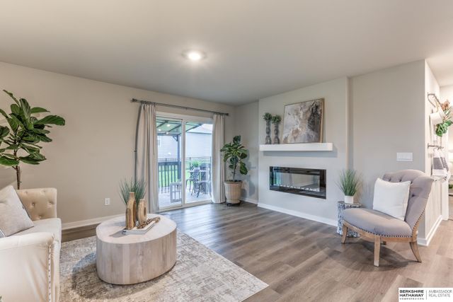 19128 Murray Trail, Gretna, NE 68028