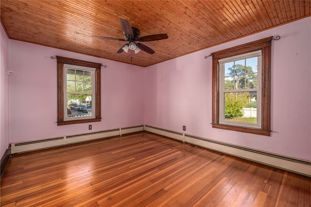 79 Carter Avenue, Pawtucket, RI 02861