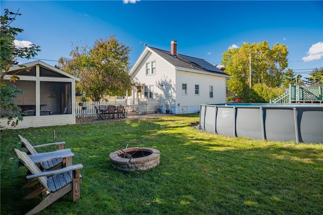 79 Carter Avenue, Pawtucket, RI 02861