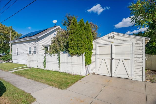 79 Carter Avenue, Pawtucket, RI 02861
