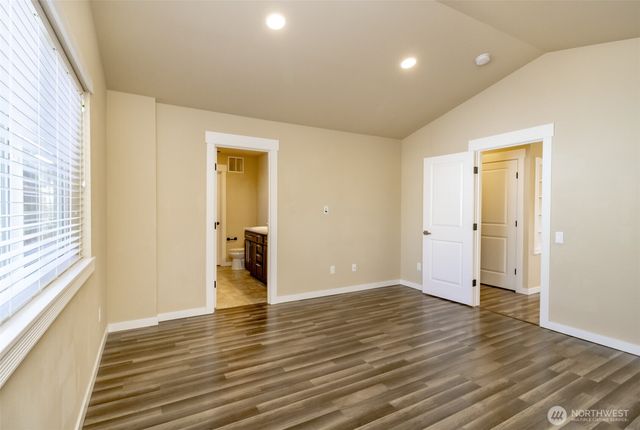 21137 131st Place SE, Kent, WA 98031