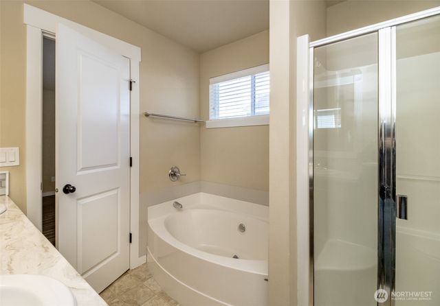 21137 131st Place SE, Kent, WA 98031