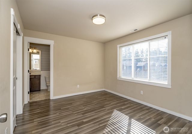 21137 131st Place SE, Kent, WA 98031