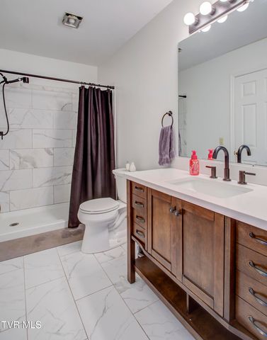 200 Arrowhead Drive 1, Johnson City, TN 37601