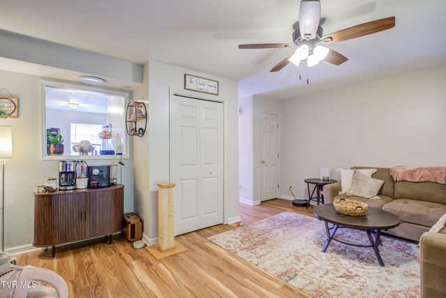 200 Arrowhead Drive 1, Johnson City, TN 37601