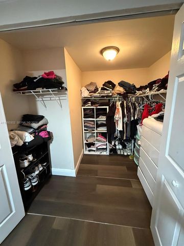 5290 SW 22nd Terrace, Dania Beach, FL 33312