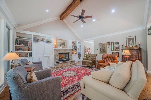 555 PR 5945, Yantis, TX 75497