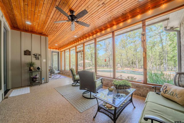 555 PR 5945, Yantis, TX 75497