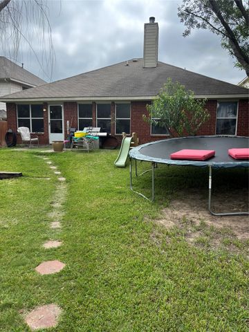 5013 Skymeadow Drive, Fort Worth, TX 76135