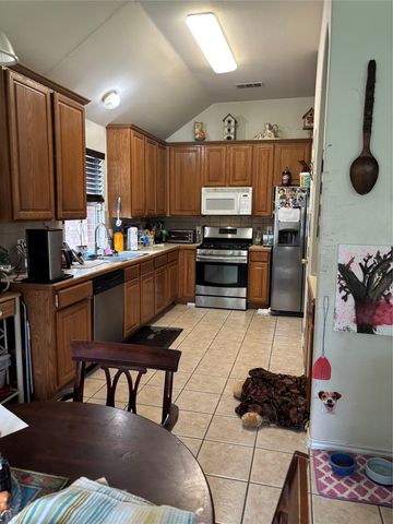 5013 Skymeadow Drive, Fort Worth, TX 76135
