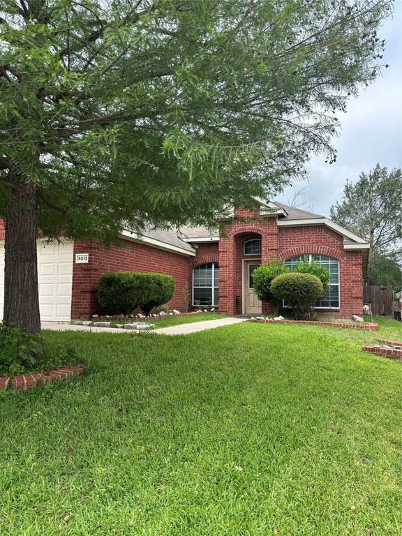 5013 Skymeadow Drive, Fort Worth, TX 76135