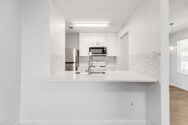 9611 Bear Paw TRL A, Del Valle, TX 78617