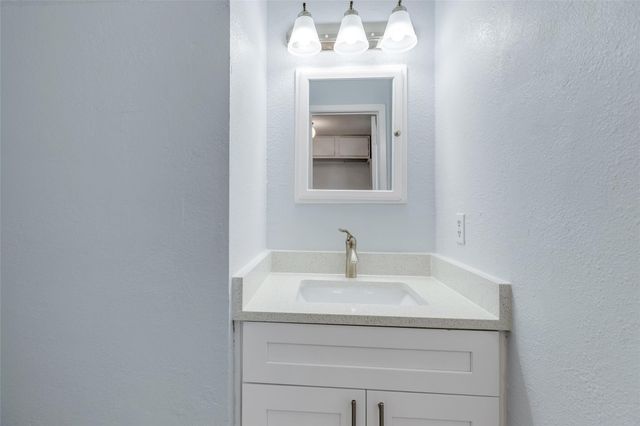 9611 Bear Paw TRL A, Del Valle, TX 78617