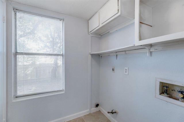 9611 Bear Paw TRL A, Del Valle, TX 78617