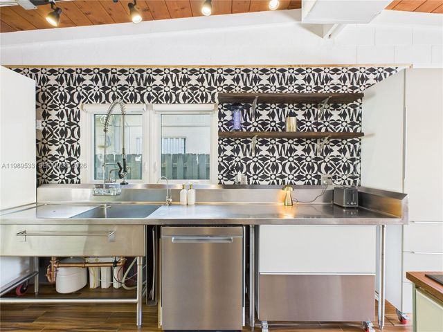 1632 SW 28th Ave 0, Fort Lauderdale, FL 33312