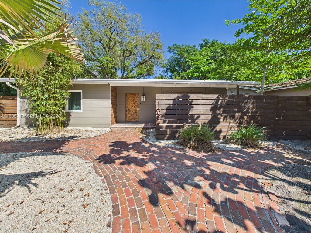 1632 SW 28th Ave 0, Fort Lauderdale, FL 33312